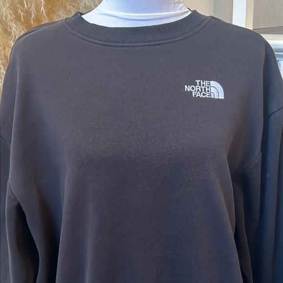 The North Face black crew sweatshirt. Oversized Size Small - Picture 3 of 7